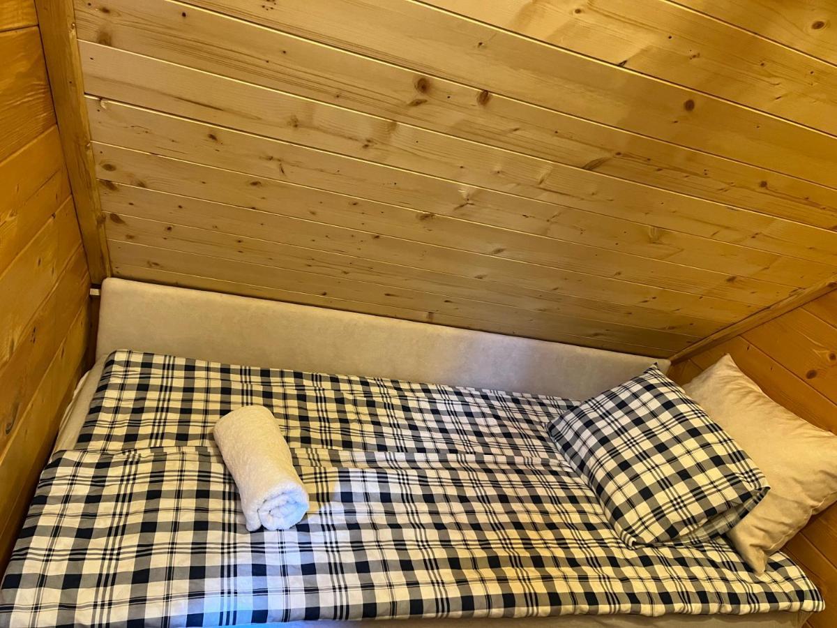 Apartmani Joka I Drvene Kucice Vrdnik Exterior foto