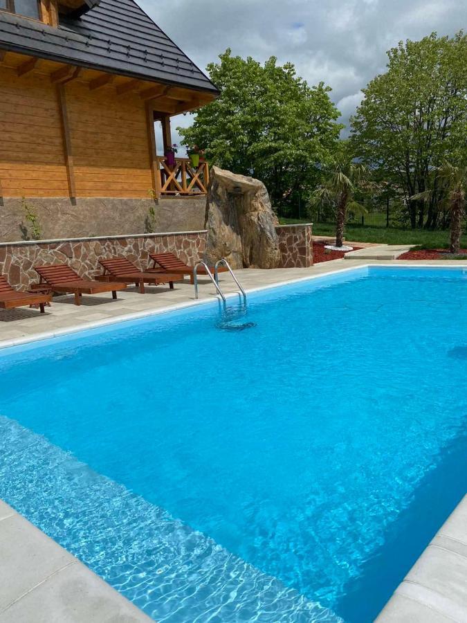 Apartmani Joka I Drvene Kucice Vrdnik Exterior foto
